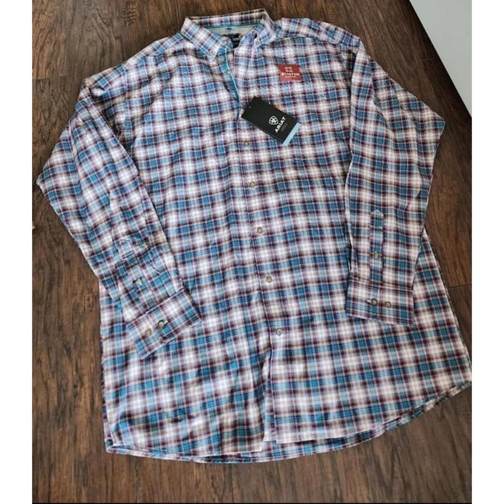 Ariat button up - Picture 2 of 5